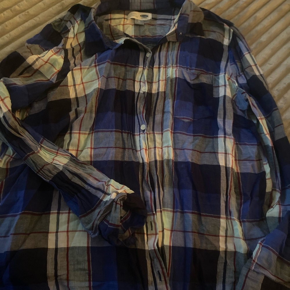 Old Navy Blue and Black Casual Button Down Shirt
